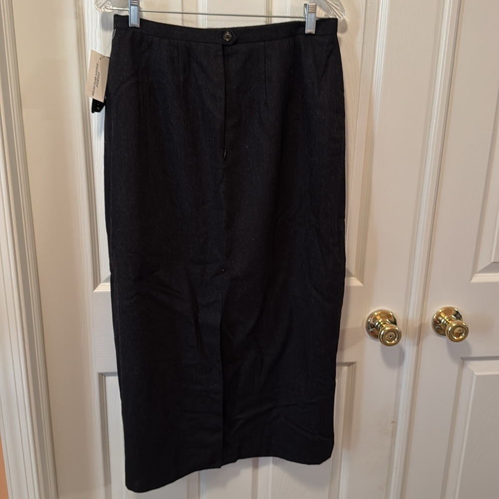 Maxi length wool skirt NWT